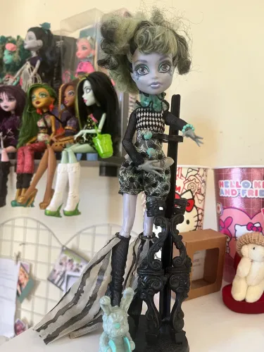 boneca monster high twyla freak du chic