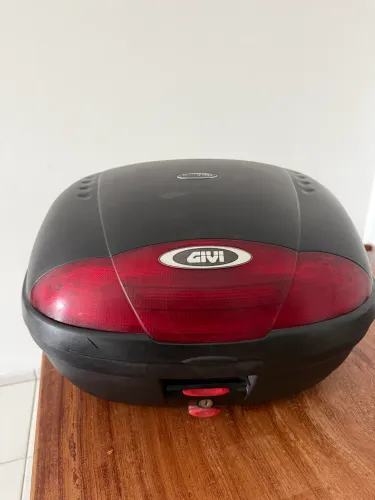 Baú givi completo
