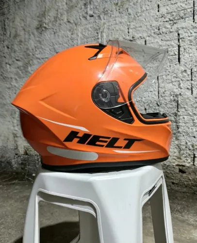 Capacete