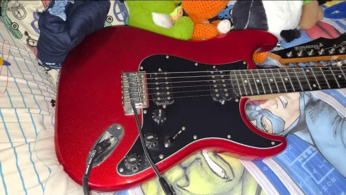 Guitarra Semi nova giannini