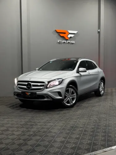 Mercedes-Benz GLA 200 Adv. 1.6/1.6 TB 16V Flex Aut. 2016