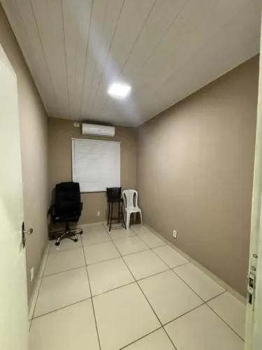 ALUGO SALA COMERCIAL ZONA LESTE