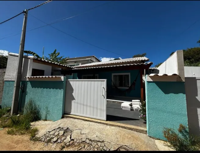 VENDO EXCELENTE CASA EM SÃO PEDRO DA ALDEIA