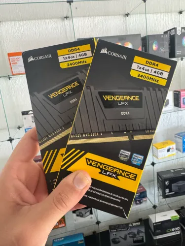MEMÓRIA CORSAIR VEAGENCE 8GB 2x4