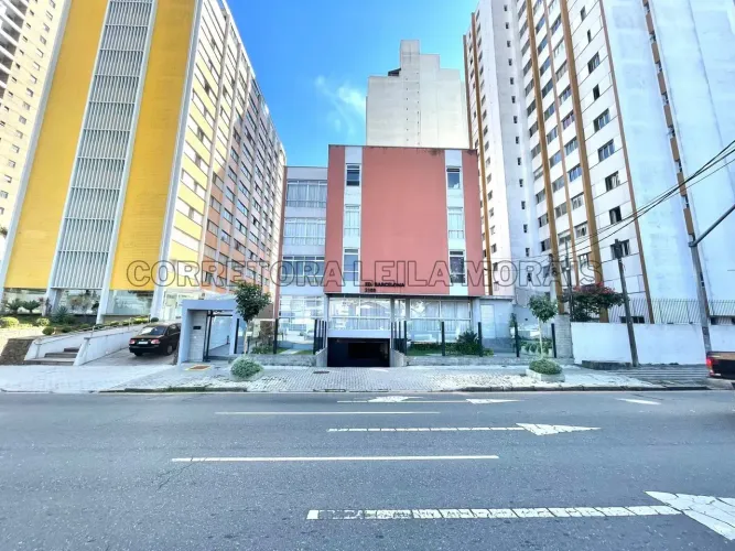 Imóvel para venda com 87 metros quadrados com 3 quartos em Água Verde - Recém Reformado