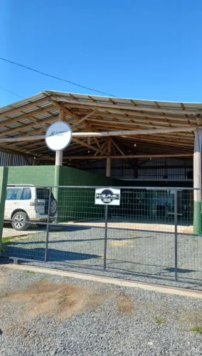 Vende-se Empresa de Esquadrias de Alumínio e Vidro - Pronta para trabalhar