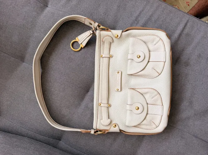 Bolsa Salvatore Ferragamo Marisa Couro Branco Original ? Gancini Dourado