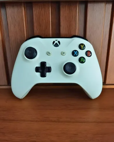 Controle de Xbox One S - Perfeito Funcionamento