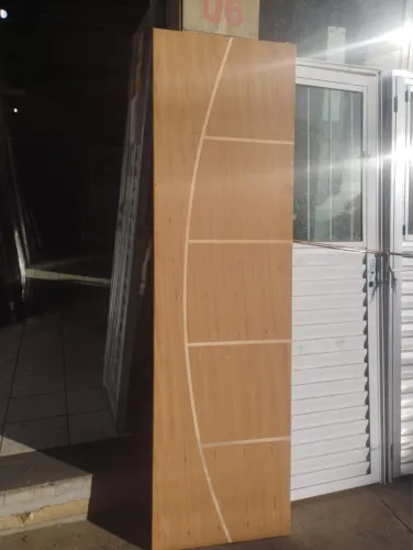 Porta FRISADA angelim 60CM, 70cm ou 80CM - Queima de Estoque