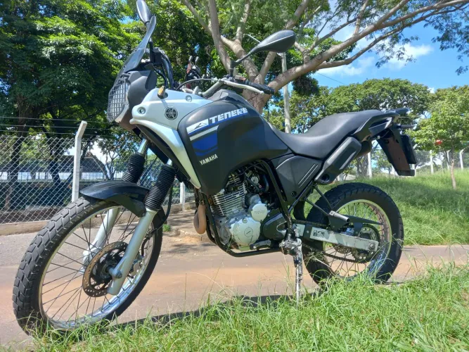 Preço pra venda R$ 16.900 estudo troca mas valor muda.