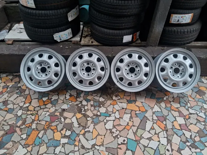 Jogo de rodas de ferro aro 14/4 furos originais GM Vectra Gls e ourtros 