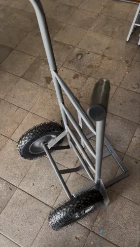 Carrinho de Carga Reforçado 200 kg Esfera | Câmara de Ar | R$ 329,90