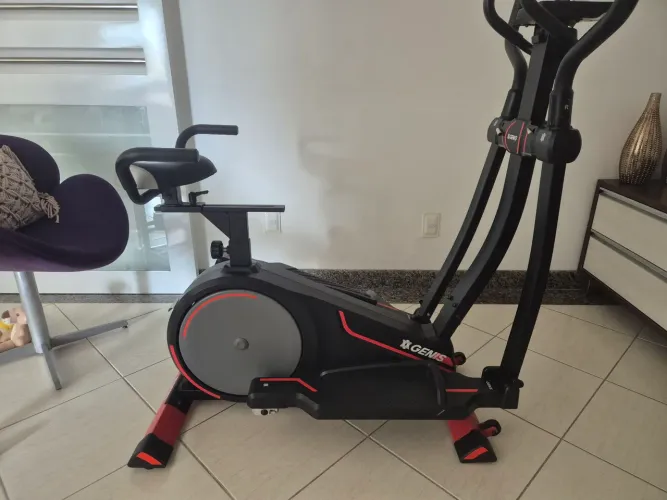 Máquina Elíptico + Bicicleta Ergométrica Easy Way Genis, semi nova, ainda no plástico. 