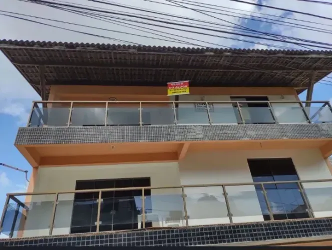 Alugo Apartamento 3/4 estilo casa em Piatã