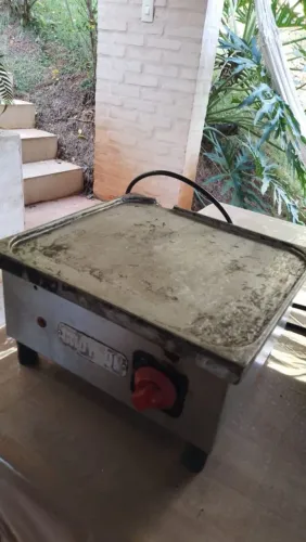 Chapa elétrica para lanches
