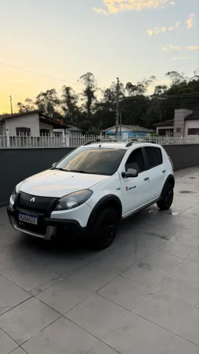 Renault Sandero Stepway Hi-f. R. Curl 1.6 16V 5P 2012