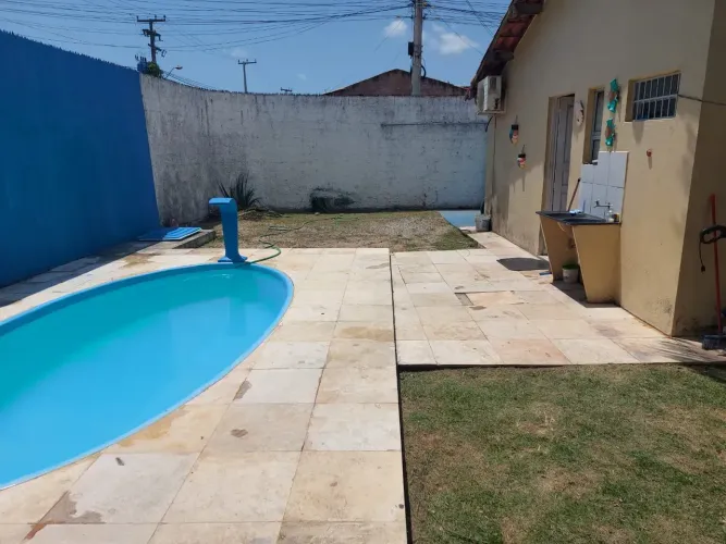 Casas para venda com Piscina, esquina e 2 quartos, 191 m² - Icarai