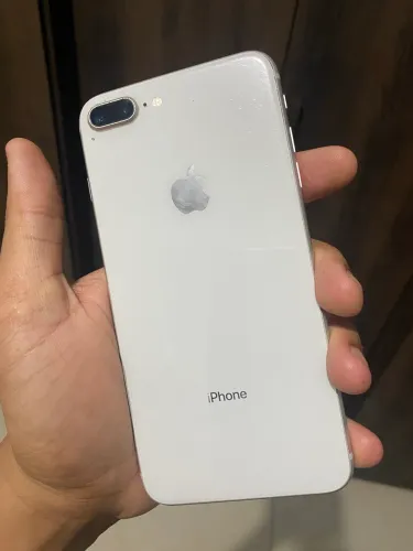 iPhone 8 Plus