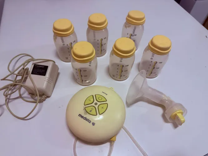 Extratora de Leite Medela Swing
