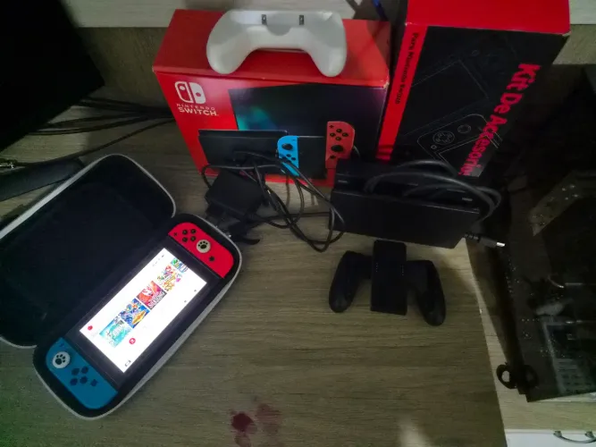 Nintendo switch V2 + acessórios