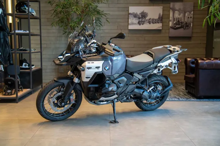 BMW R 1300 GS ADVENTURE TRIPLE BLACK