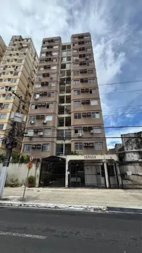 VENDO APTO NO ED. VENEZA