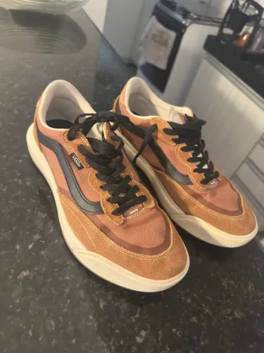 Tênis vans ultrarange