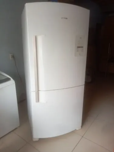 Vendo geladeira Frost Free inversa Brastemp ative 