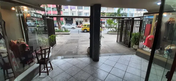 Excelente Loja, localização privilegiada, alto tráfego de veículos e pessoas.