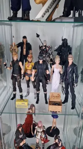 Final Fantasy 15 Coleção Completa (Play arts Kai)