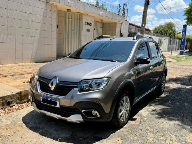 Renault Stepway Zen Flex 1.0 12V Mec. 2025