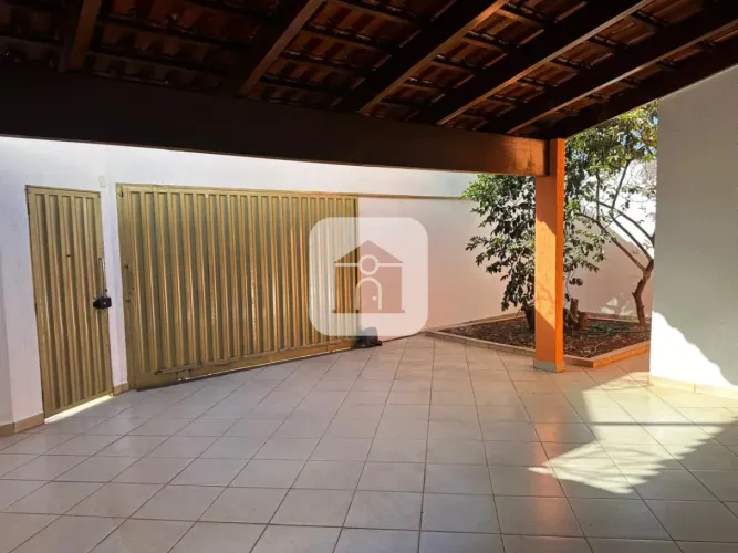 Casa para venda no bairro Planalto