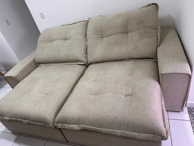 Sofá retrátil em linho 2,50m