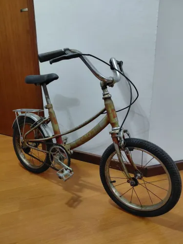 Bicicleta caloi antiga de ferro