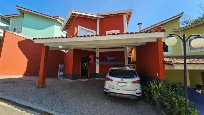 Casa com 3 dormitórios à venda, 209 m² por R$ 950.000 - Granja Viana - Cotia/SP