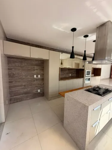 Térrea para aluguel com 287 metros quadrados com 3 quartos