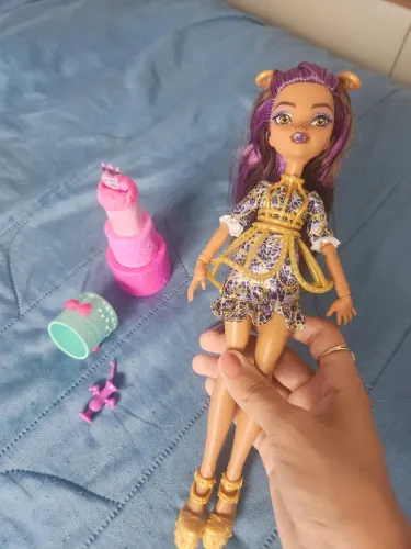 Monster high clawdeen wolf aniversário 1600 anos draculaura 
