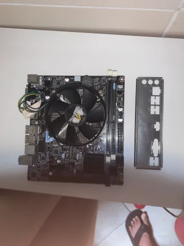 Kit h61 + I3 2400 + cooler e espelho