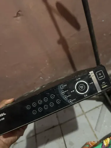 HDR + 4 CÂMERAS + 2 HD PARA REGISTRA GRAVAÇÕES DAS CÂMERAS 