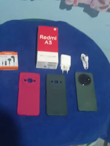 Vendo celular xaomi a3 128 GB e 6 de ram na caixa sem trinco todo bom 