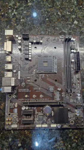 Placa mae A320M GIGABYTE 