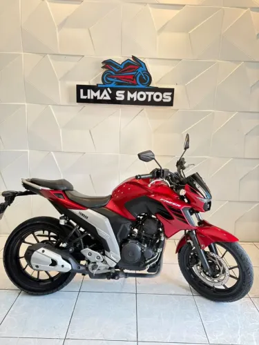 VENDO OU TROCO YAMAHA FAZER 250 2022/23 ( LIMAS MOTOS)