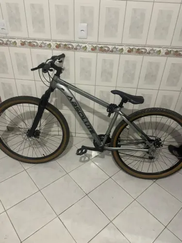 Vendo Bicicleta ou troco por celular.