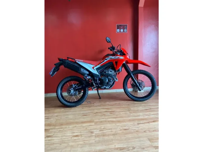 Honda Xr 300l tornado 2026