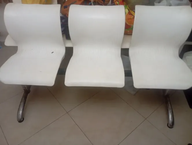 Cadeira para recepção.