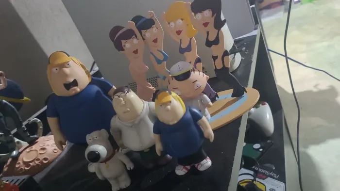 Lote family guy mezco