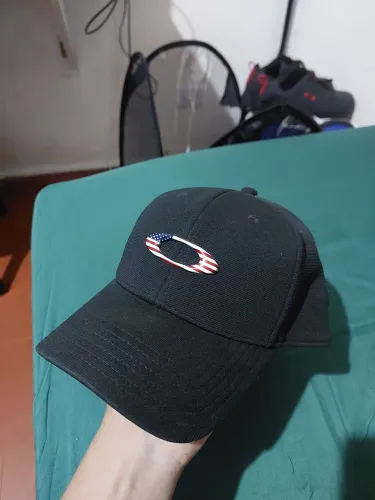 Boné Oakley