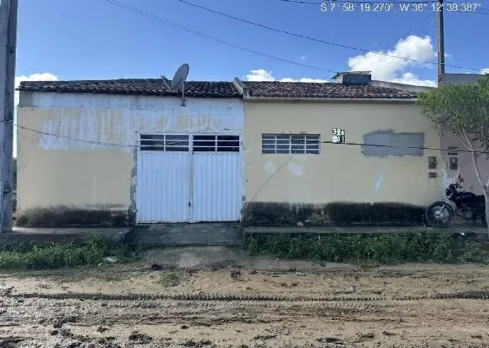 Imóvel com grande valor Casa no Sao Domingos, Brejo da Madre de Deus - PE, Nº 320, 2 quar