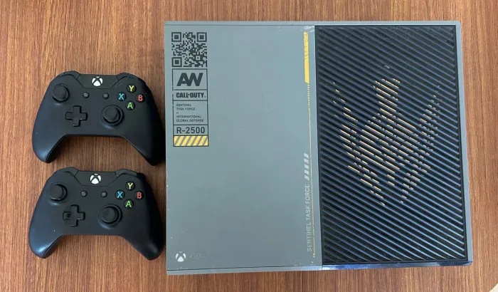 CONSOLE XBOX ONE 1TB (EDIÇÃO CALL OF DUTY: ADVANCED WARFARE) + KINECT