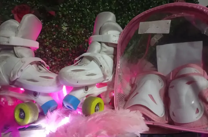 PATINS INFANTIL COM KIT DE PROTEÇÃO